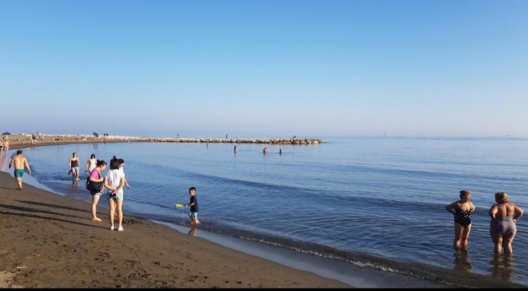 Apartamento El Bambu Cerca Del Mar Málaga Kültér fotó