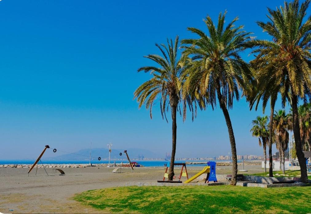 Apartamento El Bambu Cerca Del Mar Málaga Kültér fotó