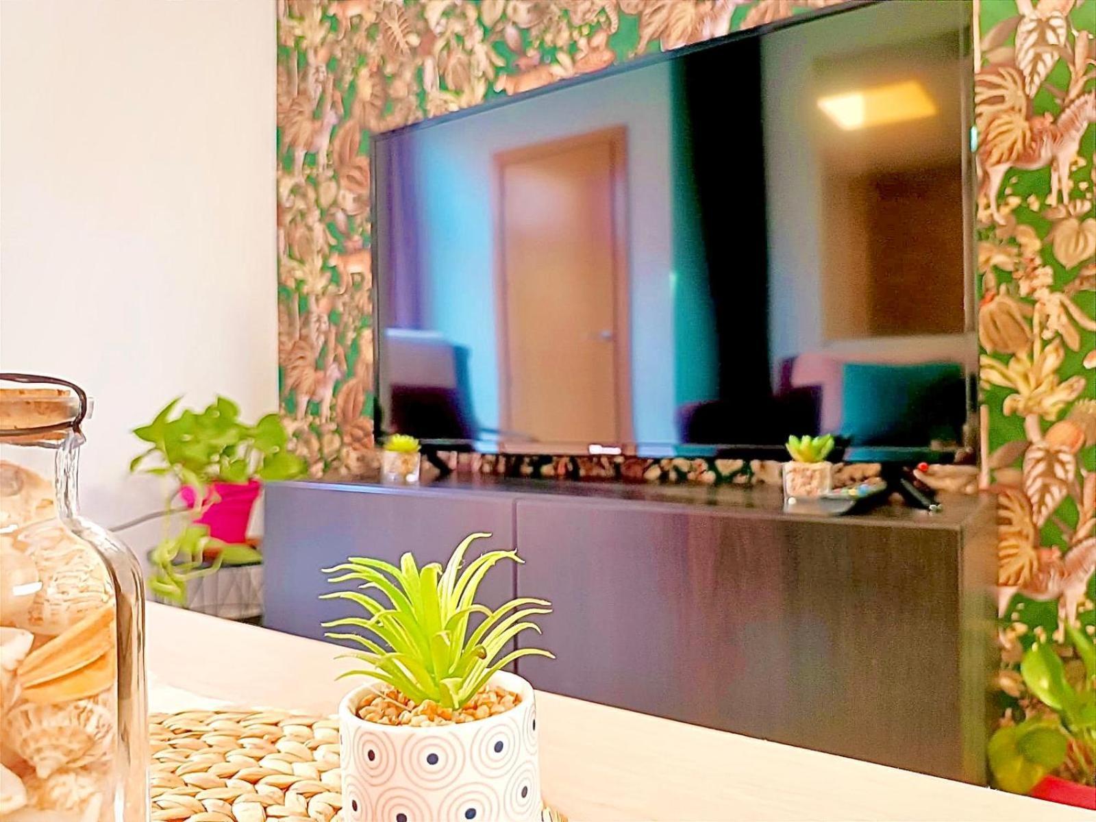 Apartamento El Bambu Cerca Del Mar Málaga Kültér fotó