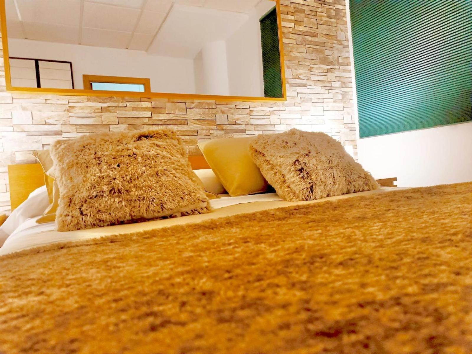 Apartamento El Bambu Cerca Del Mar Málaga Kültér fotó
